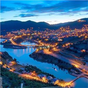 İzmir'den Uçaklı 4 Gece 5 Gün Konaklamalı Kemaliye Elazığ Tunceli Malatya Sivas Divriği Kayseri Turu