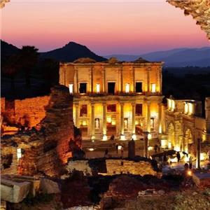 İzmir Çıkışlı Günübirlik Geceyi Aydınlatan Efes Antik Kenti, Büyülü Geceler ile Gece Efes Antik Kenti Turu.