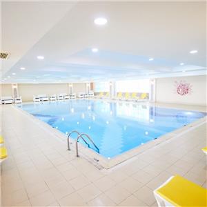İzmir'den Uçak İle Hareketli Kıbrıs Salamis Bay Conti Resort Hotel Ultra Herşey Dahil Konaklama Seçenekleri Kişi Başı 4399 TL'den Başlayan Fiyatlarla