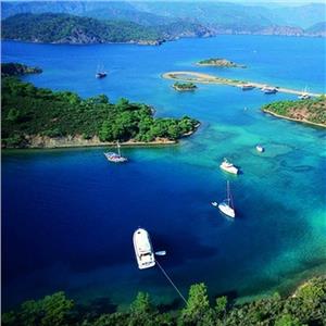 İzmir Çıkışlı 2 Gece 3 Gün Fethiye, Likya, Saklıkent, Gizlikent Şelalesi, Yakapark Turu. Üstelik Tekne Turu ve Jeep Safari Dahil.