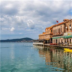 İzmir Çıkışlı Günübirlik Aşıklar Şelalesi, Ayvalık Cunda Adası, Sarımsaklı Plajı Turu. Yüzme Molası ve Kahvaltı Dahil