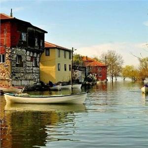 İzmir Çıkışlı 1 gece 2 gün 4*Hilton By Hampton Bolu Otel Konaklamalı Kartepe, Abant ve Uludağ ile 3'lü Kar Keyfi Turu