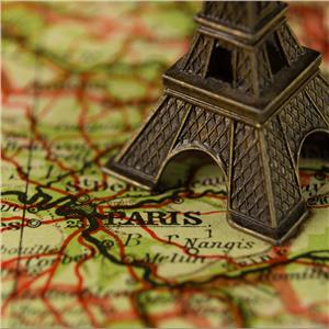 İzmir'den Uçaklı 3 Gece 4 Gün Konaklamalı Paris & Reims Turu