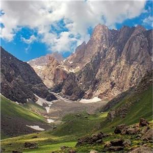 İzmir'den Uçaklı 3 Gece 4 Gün Konaklamalı Hakkari Şırnak Ters Laleler Turu