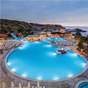 İzmir'den Uçak İle Hareketli Kıbrıs Acapulco Resort Hotel & Convention & SPA Tam Pansiyon Plus Konaklama