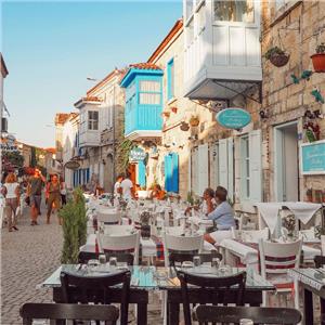 Günübirlik Çeşme Beach ve Alaçatı Turu. Üstelik Gece Kulübü Dahil