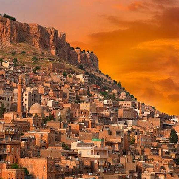 İzmir çıkışlı Uçaklı 2 gece 3 gün Konaklamalı Butik Mardin ve Diyarbakır Turu