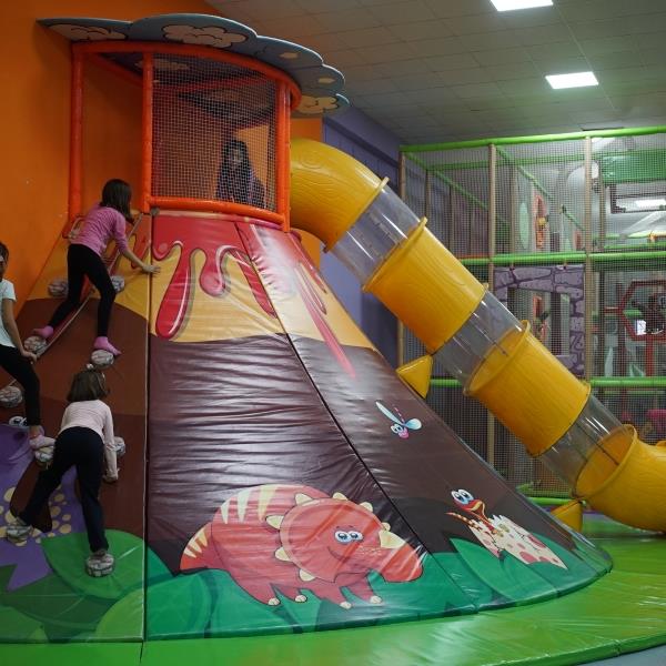 Gaziemir Monkey Jungle Oyun Parkında Tüm Gün Oyun ve Menü