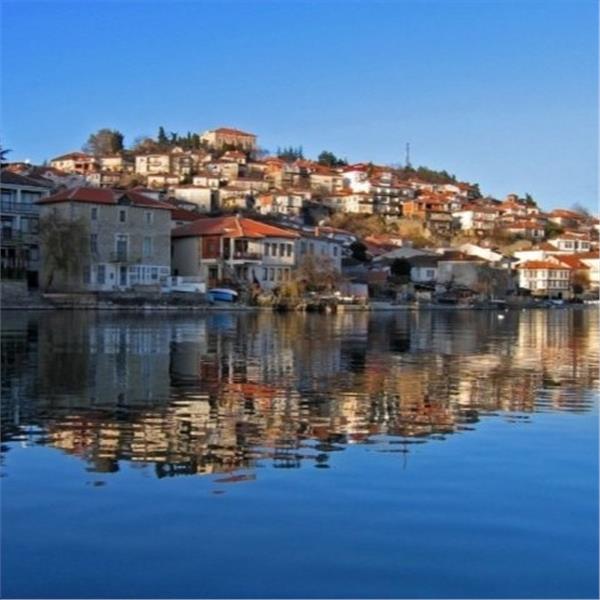 İzmir'den Uçak İle Hareketli Vizesiz Kosova ve Tiran Büyük Balkan Turu