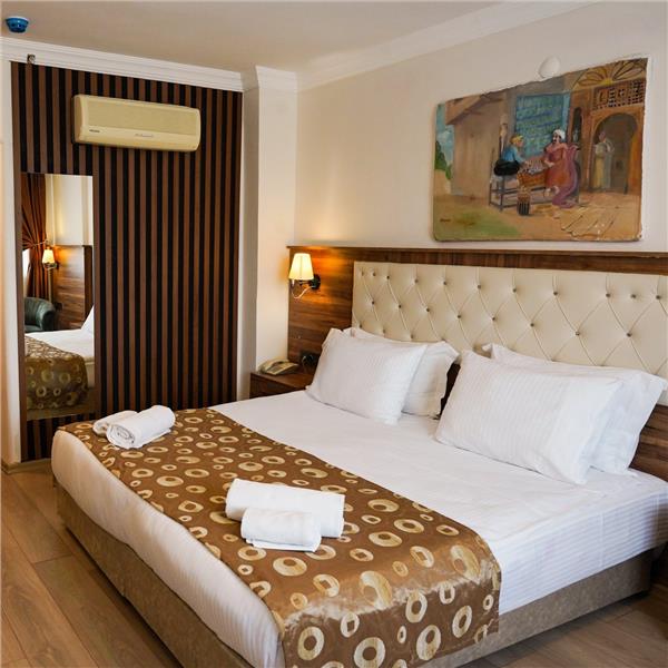 İzmir Çıkışlı Yılbaşı Özel 2 gece 3 gün 5* Emin Koçak Kapadokya Otel Konaklamalı Yılbaşı Özel Gala Yemeği Dahil Kayseri Erciyes Kayak Merkezi ve Kapadokya Turu