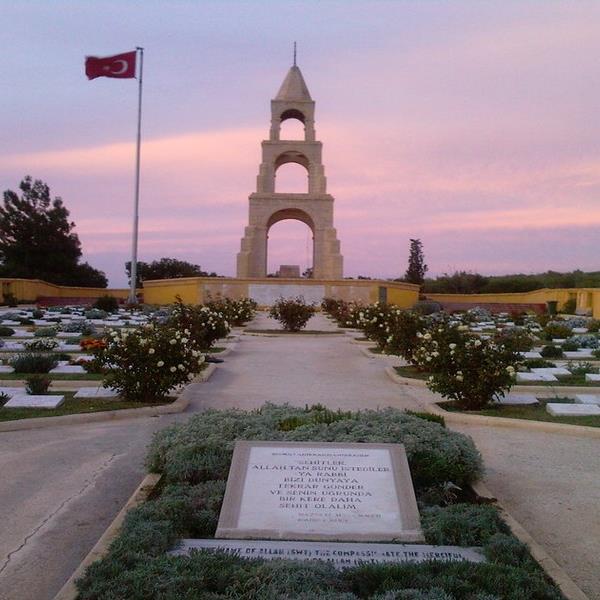İzmir Kalkışlı Günübirlik Kahvaltı Dahil Çanakkale Şehitlik Turu