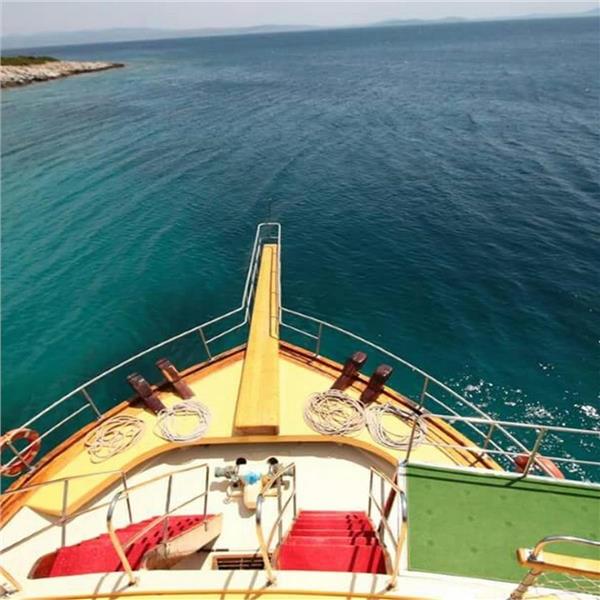 Günübirlik Çeşme Tekne Turu Öğle Yemeği Dahil 1.699 TL. İzmir'den Servisli 2.249 TL. Üstelik Hafta Sonları Akşam Alaçatı'da serbest zamanlı.