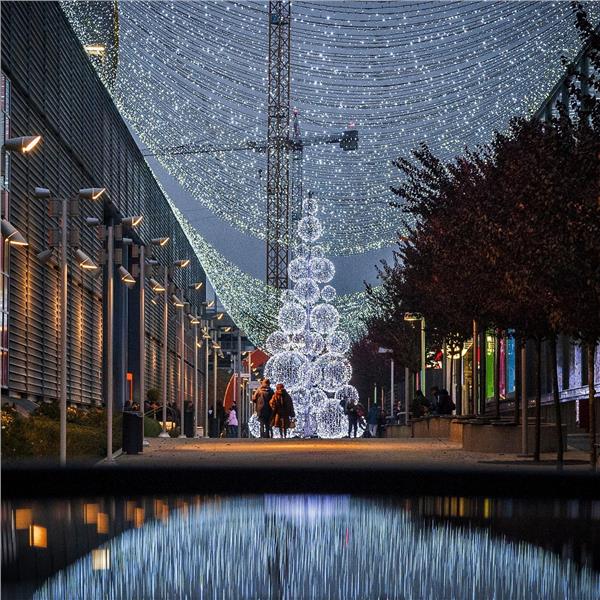 İzmir'den Uçaklı 3 Gece 4 Gün Konaklamalı Kuzey italya ve Verona Noel Zamanı Turu