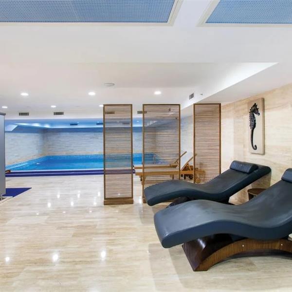 Gaziemir Mia City Hotel Tek veya Çift kişi Kahvaltı dahil konaklama