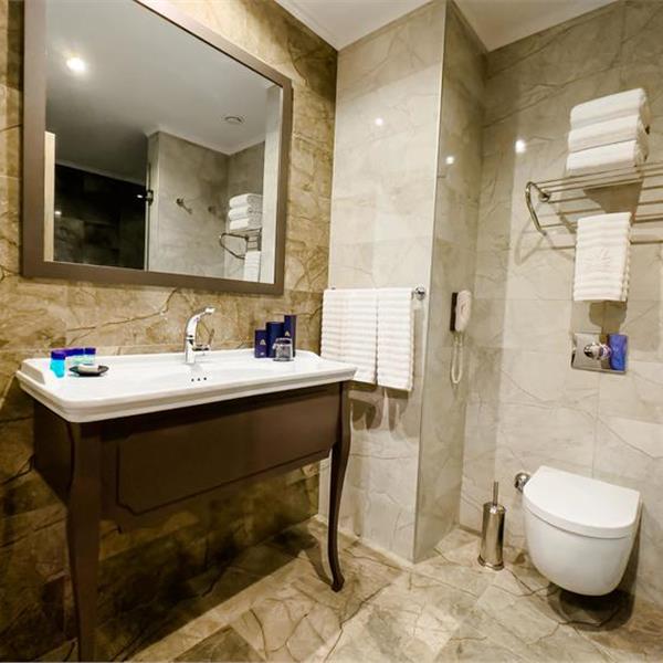 İzmir'den Uçak İle Hareketli Kıbrıs İzmir'den Uçak İle Hareketli Kıbrıs The Arkın İskele Hotel Ultra Herşey Dahil Konaklama Seçenekleri