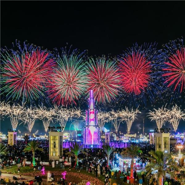 İzmir Uçak İle Hareketli 3 Gece 4 Gün Konaklamalı Yılbaşı Özel Dubai Ve Abu Dhabi Turu