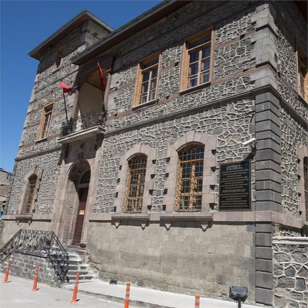 İzmir'den Uçaklı 3 Gece 4 Gün Konaklamalı Doğu Ekspresi ile Doğu Anadolu İncileri Turu