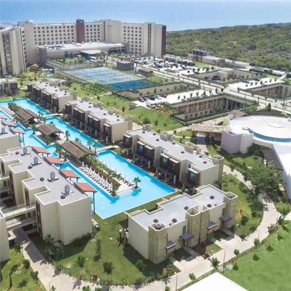 İzmir'den Uçak Kalkışlı 2 Gece 3 Gün Konaklamalı Kıbrıs Concorde Luxury Resort'ta Tarkan Yılbaşı Galası