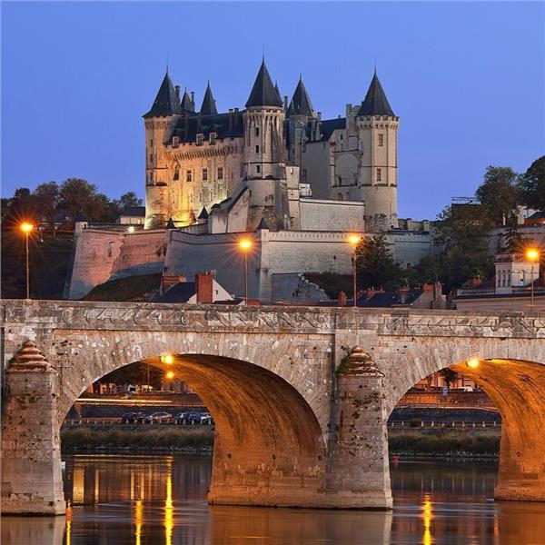 İzmir Uçaklı 5 Gece 6 Gün Konaklamalı Paris & Normandiya & Loire Vadisi Şatolar Turu