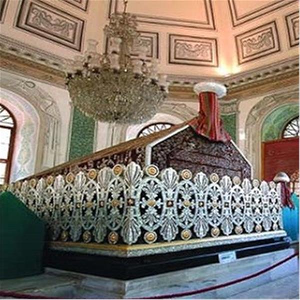 İzmir Çıkışlı Yılbaşı Özel 2 gece 3 gün Konaklama ve Limitsiz Yerli İçecekli Yılbaşı Gala Yemeği Dahil Bursa Uludağ Turu.