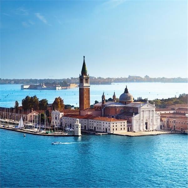 İzmir'den Uçak İle Kalkışlı 6 Gece 7 Gün Konaklamalı Ljubljana & Bled Gölü Gezisi Dahil Bella İtalya & Slovenya Turu