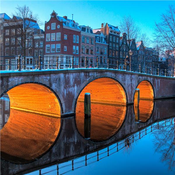 İzmir'den Uçaklı 3 Gece 4 Gün Konaklamalı Renklerin Şehri Amsterdam Turu