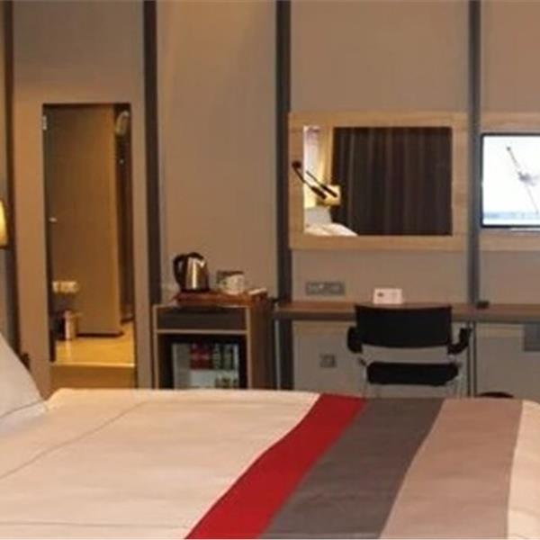 Ramada by Wyndham Tire’de Kahvaltı Dahil Çift Kişilik Konaklama