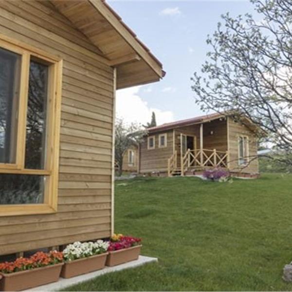 Urla Bademler Doğal Yaşam Köyü'nden 2 vey 3 Kişilik Konfor Dolu Konaklama Seçenekleri