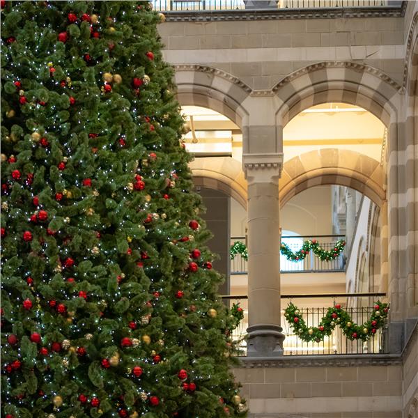 İzmir'den Uçaklı 3 Gece 4 Gün Konaklamalı Almanya, Belçika ve Hollanda İle Yılbaşı Büyüsü Noel Pazarları