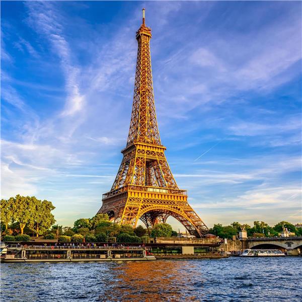 İzmir'den Uçaklı Yılbaşı Özel 3 Gece 4 Gün Konaklamalı Görkemli Paris ve İncileri Turu