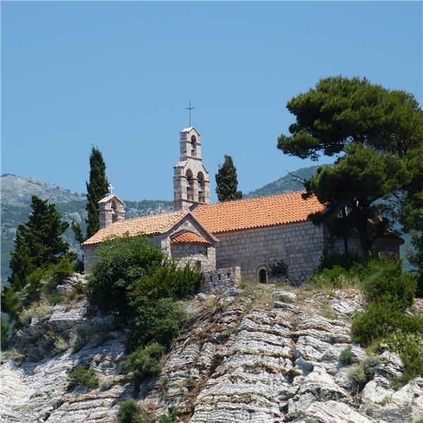 İzmir'den Uçaklı 3 Gece 4 Gün Konaklamalı Budva Turu