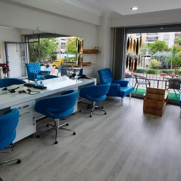 Karşıyaka Kerem Araz Kuaför 3 ve 5 Seanslık Fön Paketleri