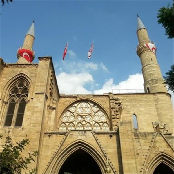 İzmir Kalkışlı Uçak ve Havaalanı Transfer Dahil 3 Gece 4 Gün Pia Bella Prestige Hotel & Casino Konaklamalı Kıbrıs Turu