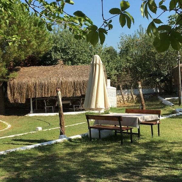 Güzelbahçe Liv Garden Çamlıpınar'da enfes Serpme köy Kahvaltısı keyfi