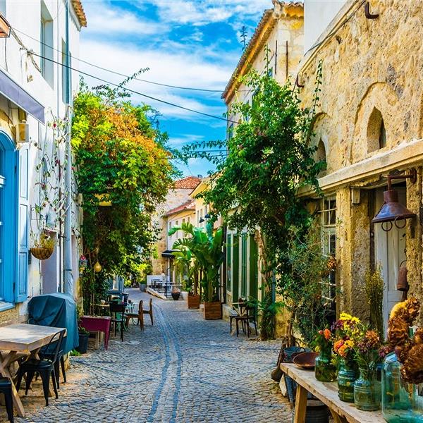 İzmir Çıkışlı Günübirlik Alaçatı Ot Festivali Turu