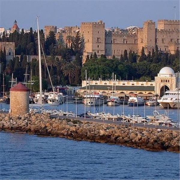 İzmir'den Kalkışlı 2 Gece 3 Gün Konaklamalı Rodos Symi Turu. Üstelik Hızlı Katamaran Yolculuğu ve Tüm Turlar Dahil.