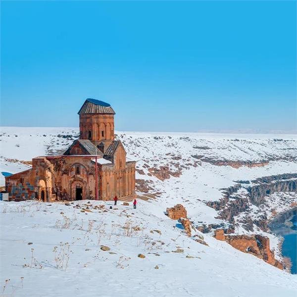 Sevgililer Günü Özel İzmir'den Uçak İle Turistik Doğu Ekspresi Tren Konaklamalı 3 Gece 4 Gün Doğu Ekspresi Turu