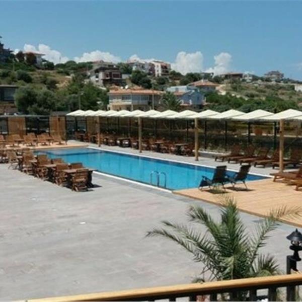 Kosa Otel Çeşme'den Kahvaltı Dahil Konaklama