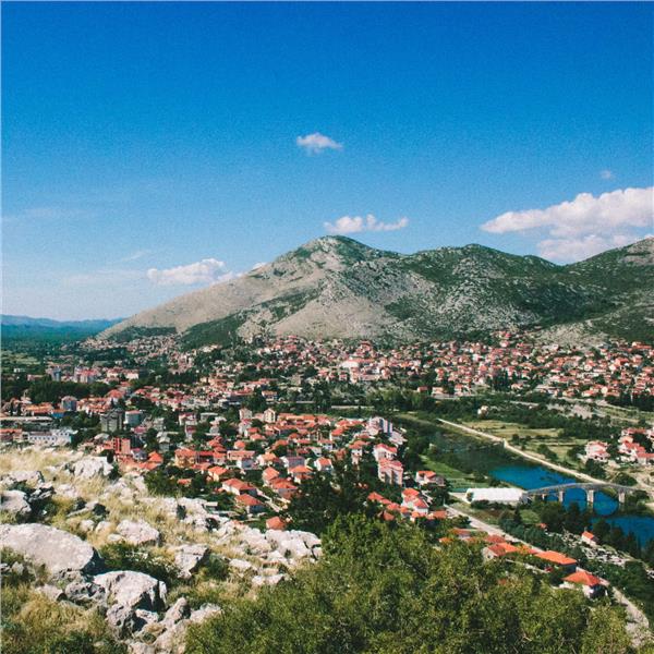 İzmir'den Otobüslü 9 Gece 10 Gün Konaklamalı Büyük Balkan Masalı Turu Akşam Yemekleri, Balkan Gecesi Dahil