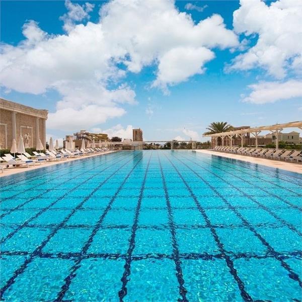 İzmir'den Uçak Bileti ve Otel Transferi Dahil 3 Gece ve 4 Gün Konaklama Kıbrıs Kaya Artemis Resort Hotel'de Derya Uluğ Yılbaşı Galası