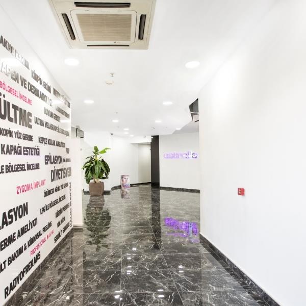 Alsancak Estrella Güzellik kimyasal peeling ile leke, sivilce, kırışıklık bakımı