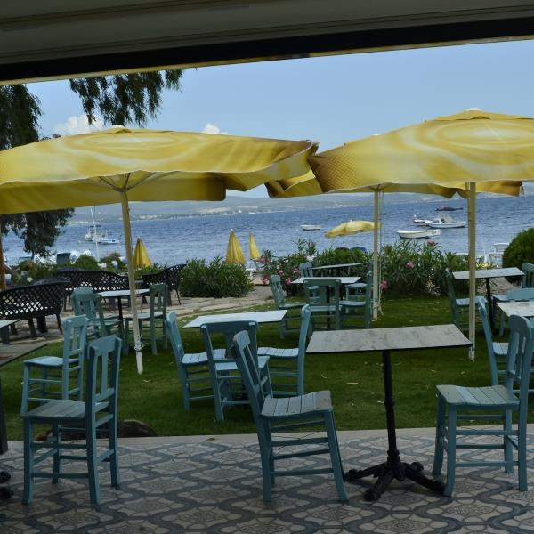 Urla Burla Han Otel Çift Kişi Kahvaltı Dahil Konaklama