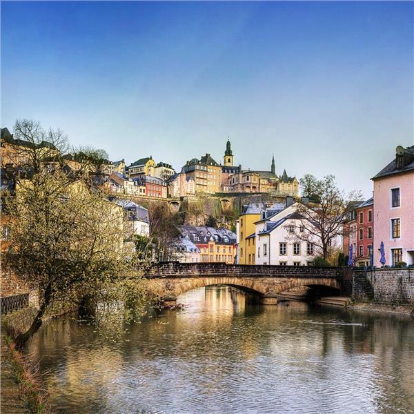 İzmir'den Uçaklı 7 Gece 8 Gün Konaklamalı Benelüks Fransa Almanya Görkemli Üçlü