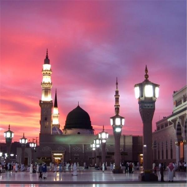 İzmir'den İç Hatlar Uçuşu Dahil 9 Gece 10 Gün Konaklamalı Umre Turu