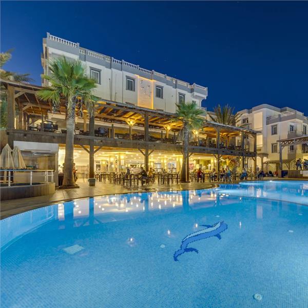 İzmir Kalkışlı Ulaşım ile 3 ve 4 gece seçenekli Bodrum Smart Holiday Hotel Herşey Dahil Konaklama