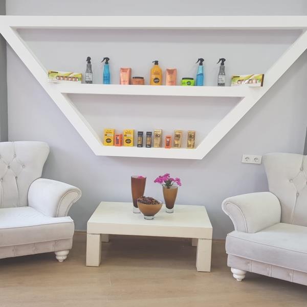 Bornova Angel Of Beauty Saçlarınız İçin Keratin Yüklemesi, Kesim ve Dip Boya