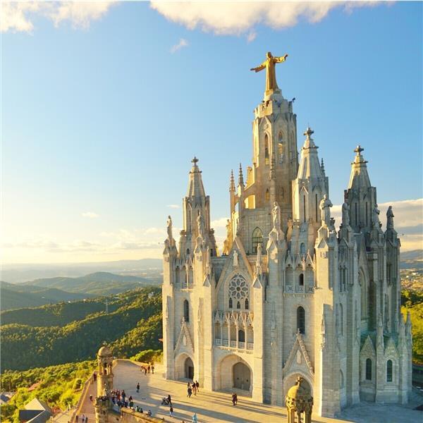 İzmir'den Uçaklı 7 Gece 8 Gün Konaklamalı İspanya Ve Endülüs İkonları Turu