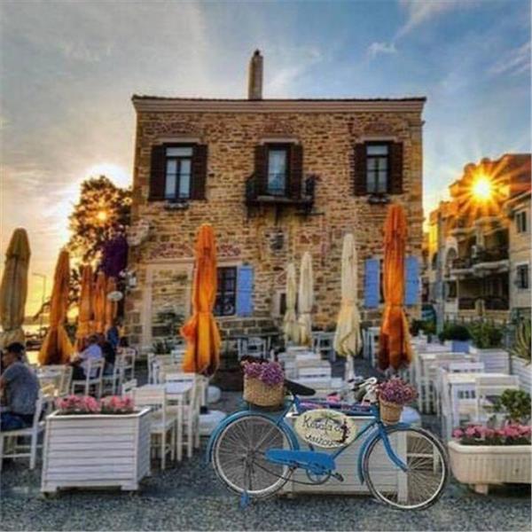 İzmir Çıkışlı Günübirlik Foça, Yeni Foça, Kozbeyli Köyü Turu. Üstelik Öğle Yemeği Dahil.