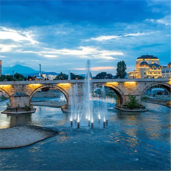 İzmir'den Otobüslü 9 Gece 10 Gün 5 ve 4 Yıldızlı Hotellerde Konaklamalı Büyük Balkan Turu