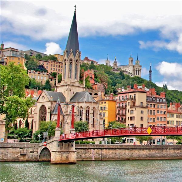 İzmir'den Otobüslü 15 Gece 17 Gün Konaklamalı Büyük Avrupa Turu